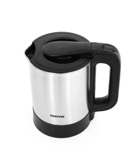 Geepas GK174 electric kettle made of stainless steel, with a 1.7-liter capacity and 2200 watts of power for quick boiling. It has an automatic shut-off feature and boil-dry protection to keep it safe.