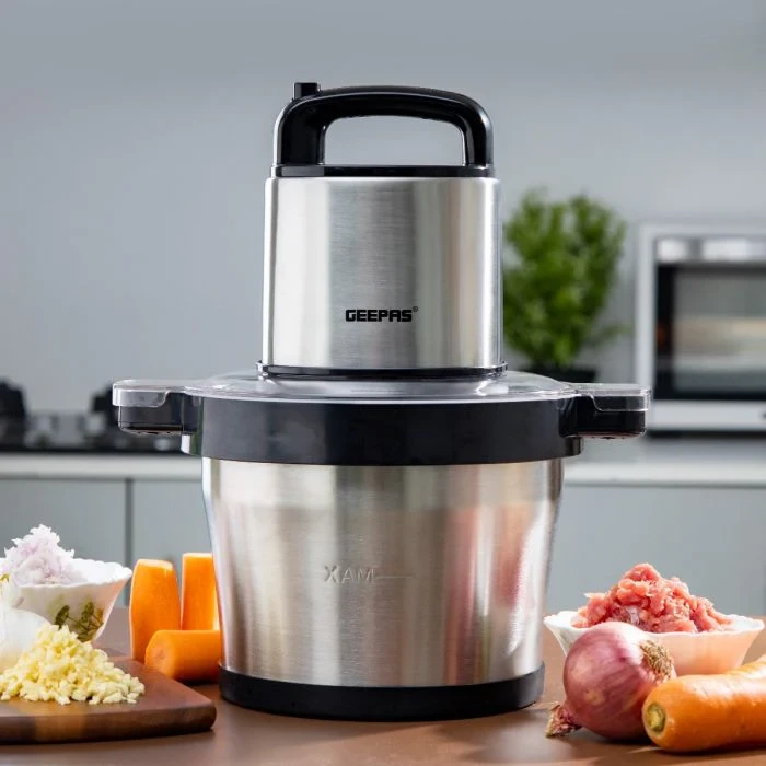 Geepas 6L Commercial Multi Chopper GMC42023 has a strong 1000W motor, comes with a stainless steel bowl, includes four sharp blades, offers two speed options and a pulse function, and is built to last